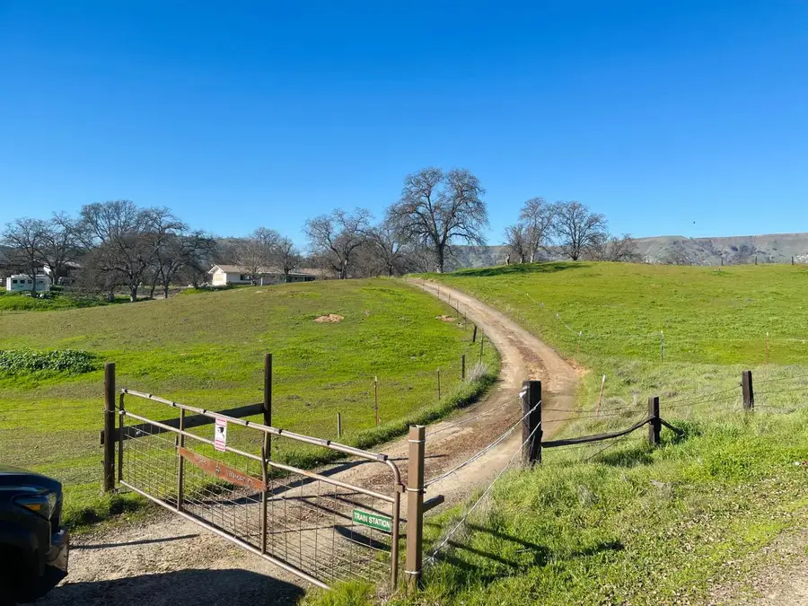 10740 Ferguson Road, Clovis, CA 93619 - #3