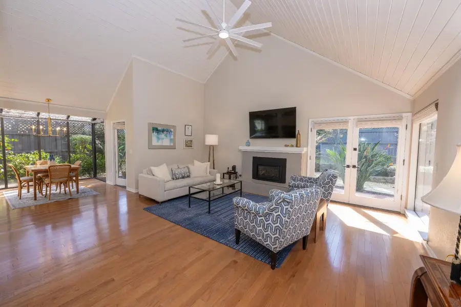 2555 W Bluff Avenue #143, Fresno, CA 93711 - #3