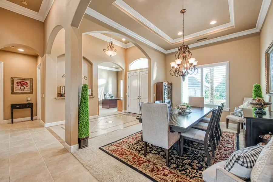 2222 E Hogan Avenue, Fresno, CA 93730 - #2