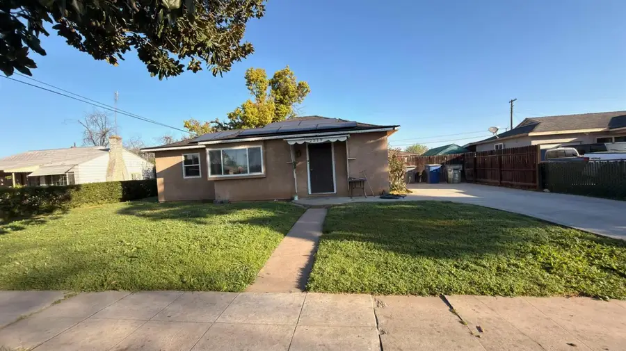 2329 E Vassar Avenue, Fresno, CA 93703 - #2