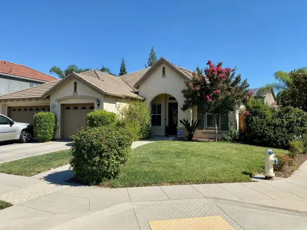 3257 Lester Avenue, Clovis, CA 93619