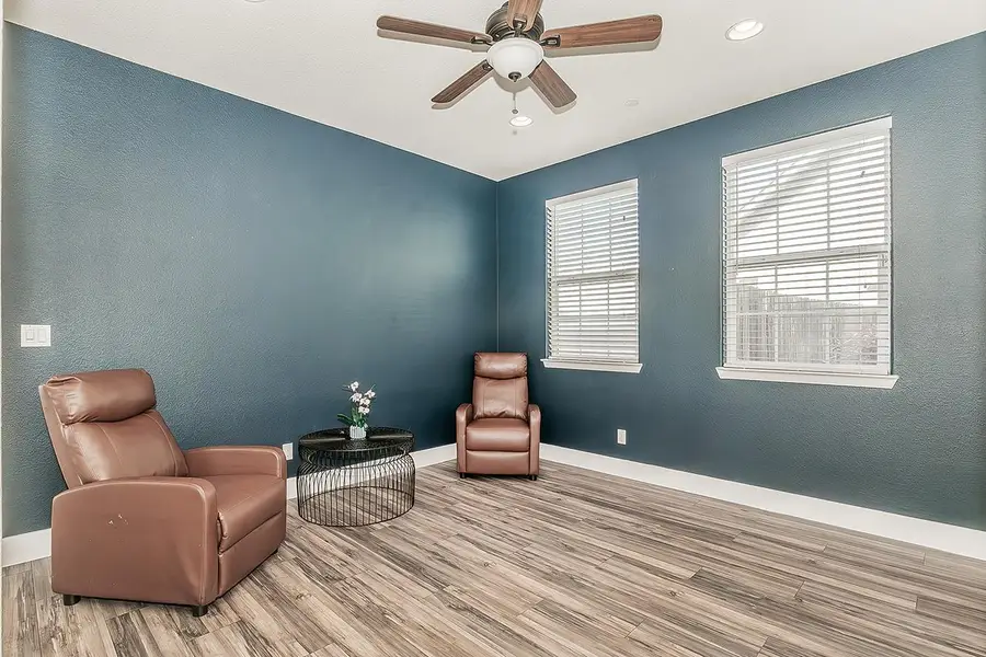 3613 N Dee Ann Avenue, Fresno, CA 93727 - #3