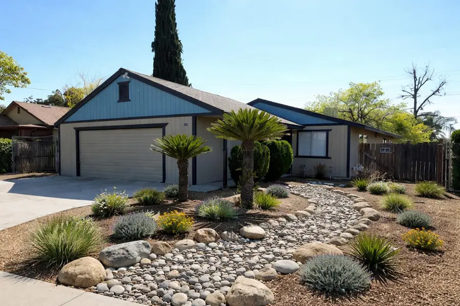 2234 E University Avenue, Fresno, CA 93703 - #2