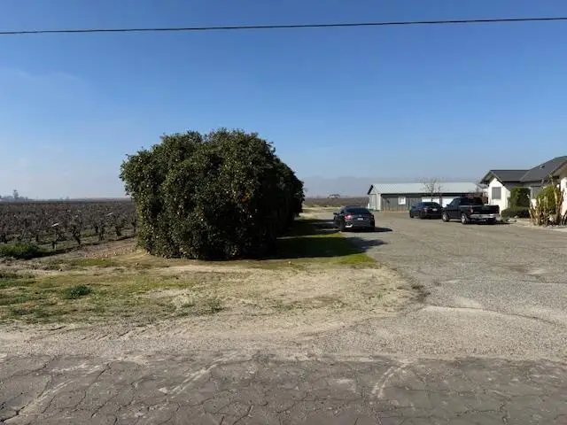 7595 S Peach Avenue, Fowler, CA 93625 - #3
