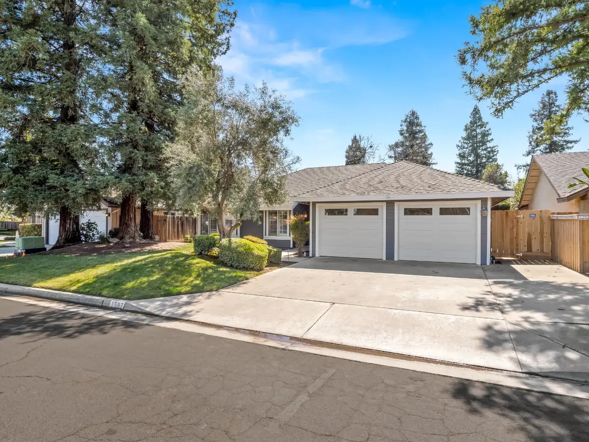 1587 E Trenton Avenue, Fresno, CA 93720 - #1
