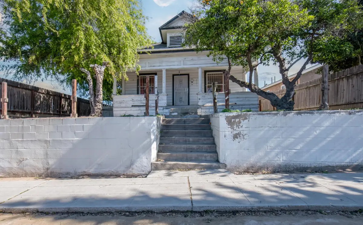 842 C Street, Fresno, CA 93706 - #1