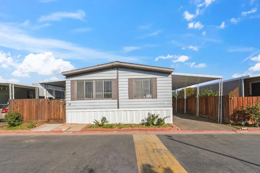 2533 W Mckinley Avenue #37, Fresno, CA 93728 - #3