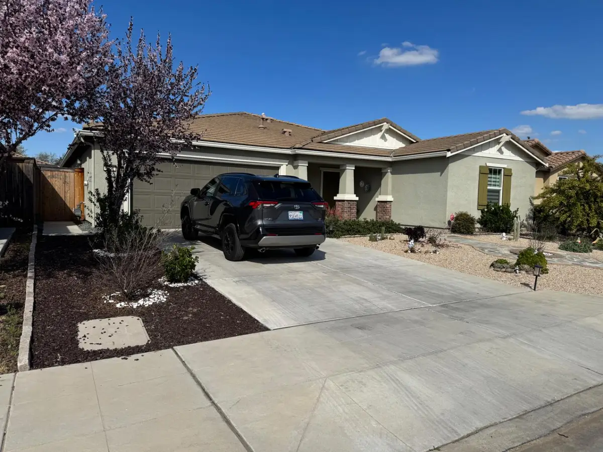 6954 E Braly, Fresno, CA 93727 - #1