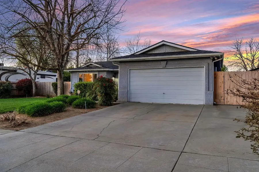 3120 W San Ramon Avenue, Fresno, CA 93711 - #3