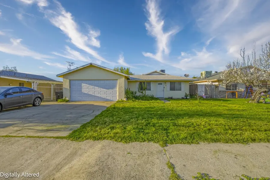 1741 Hickory Avenue, Livingston, CA 95334 - #3