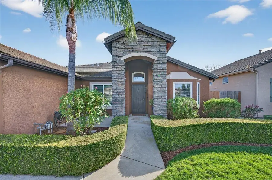 2567 E Tarragon Way, Fresno, CA 93720 - #3