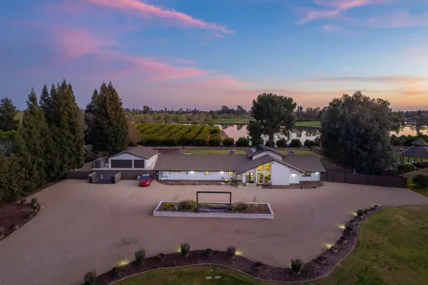 11735 E Santa Ana Avenue, Clovis, CA 93619