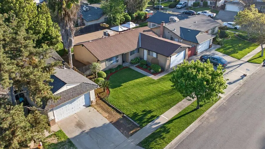 1235 W Dyer, Fresno, CA 93711 - #2