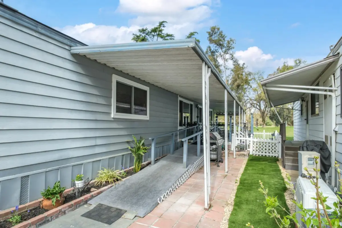 339 N Frankwood Avenue #9, Sanger, CA 93657 - #1