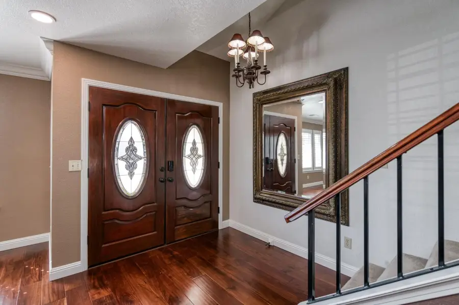 2051 Los Altos Avenue, Clovis, CA 93611 - #3