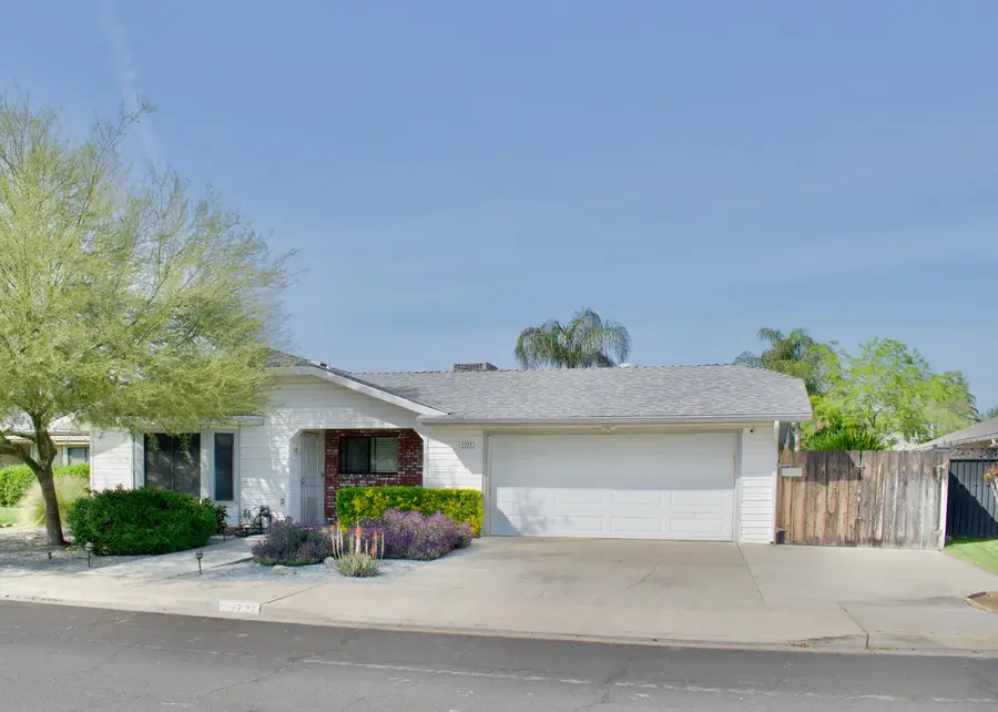 1721 Holland Avenue, Clovis, CA 93611 - #2