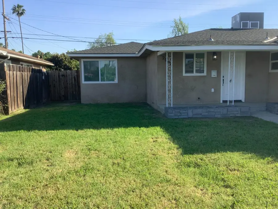 2952 E Gettysburg Avenue, Fresno, CA 93726 - #2