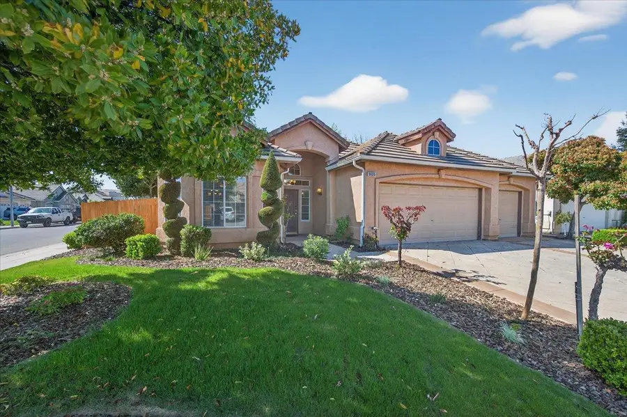 9935 N Ann Avenue, Fresno, CA 93720 - #3