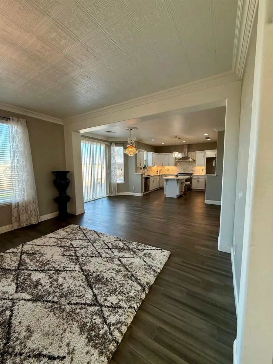 2689 Glade Avenue, Madera, CA 93637 - #3