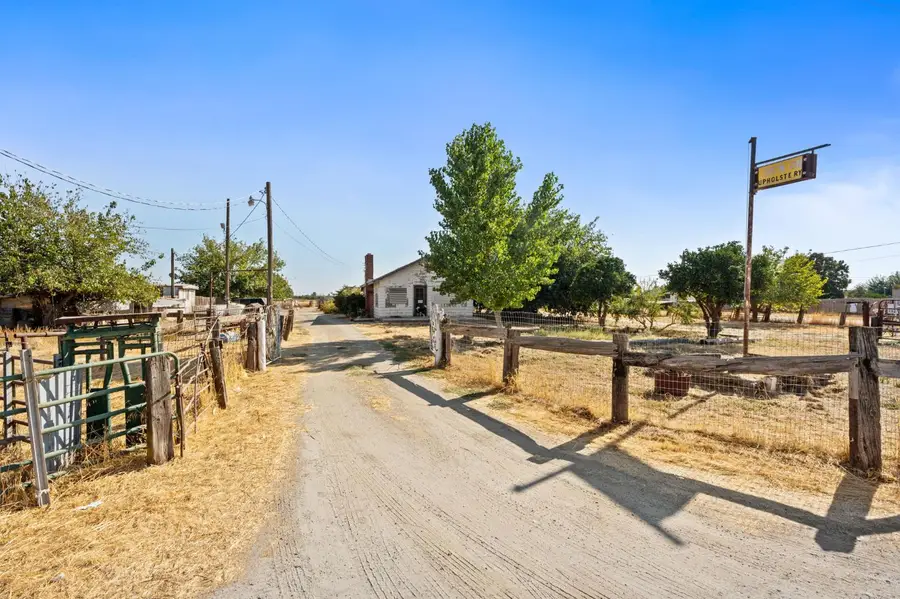 13017 Avenue 412, Orosi, CA 93647 - #2