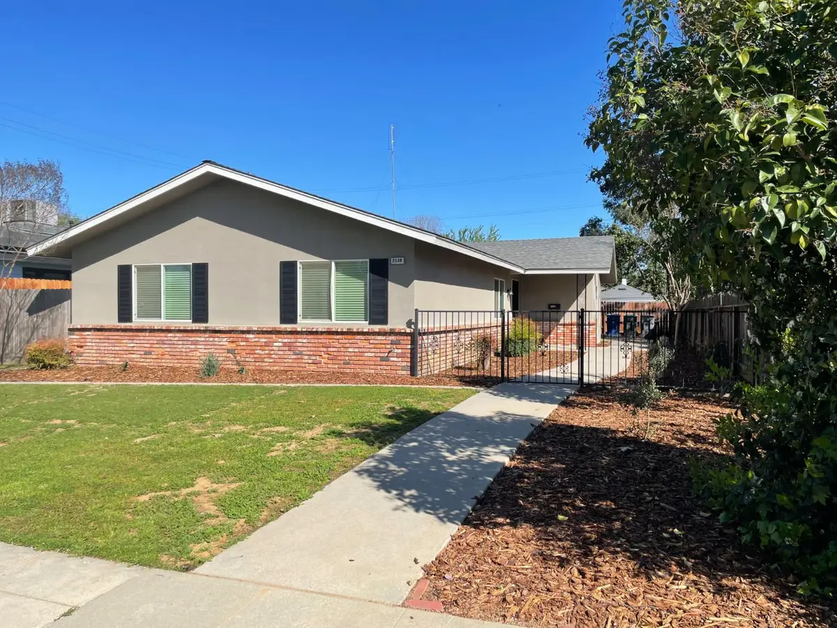 2538 N Thorne Avenue, Fresno, CA 93704 - #1
