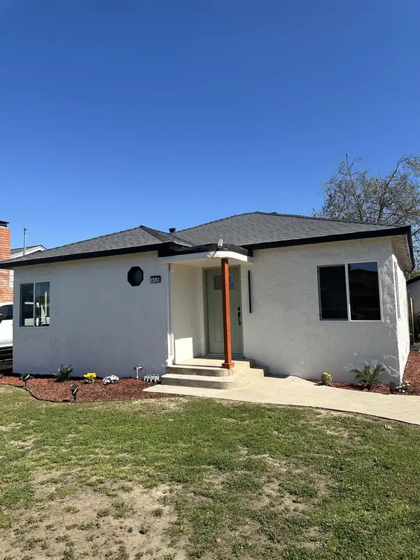 428 Greenwood Avenue, Fresno, CA 93657