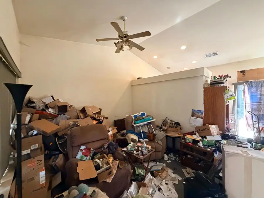 5529 W Norwich Avenue, Fresno, CA 93722 - #2