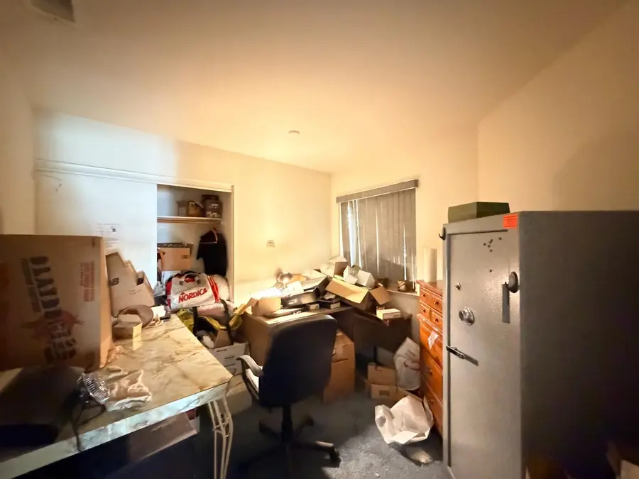 5529 W Norwich Avenue, Fresno, CA 93722 - #3