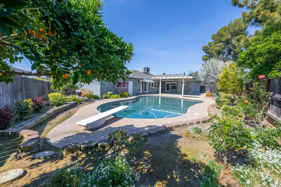 7324 N 3rd Street, Fresno, CA 93720 - #2