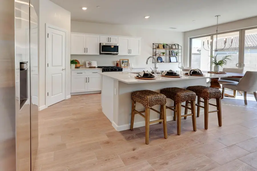 2447 E O'keefe Drive, Fresno, CA 93720 - #2