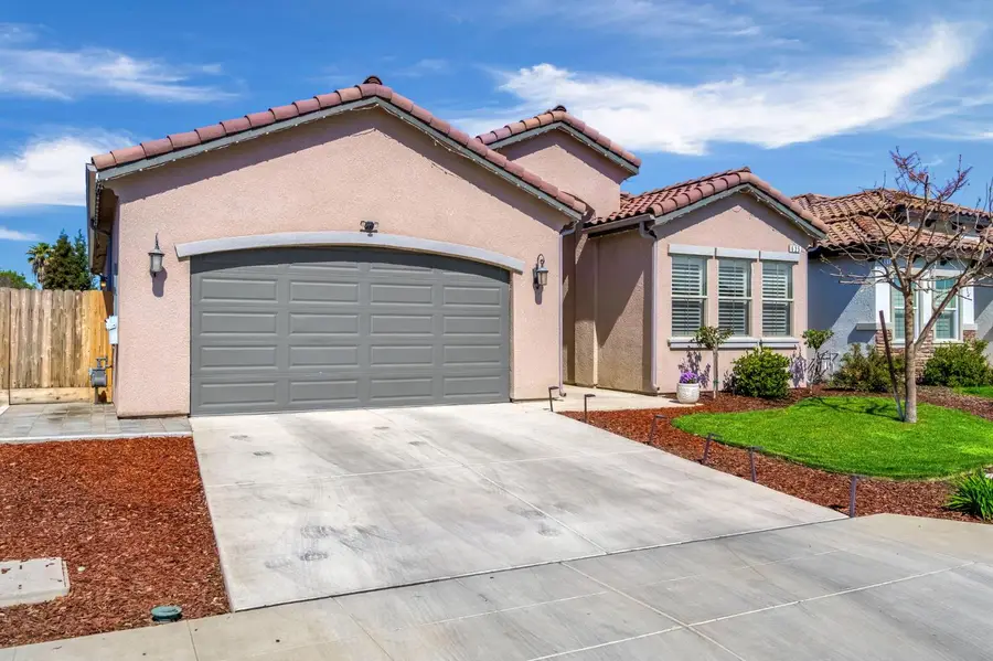 635 St Julien Drive, Madera, CA 93637 - #2