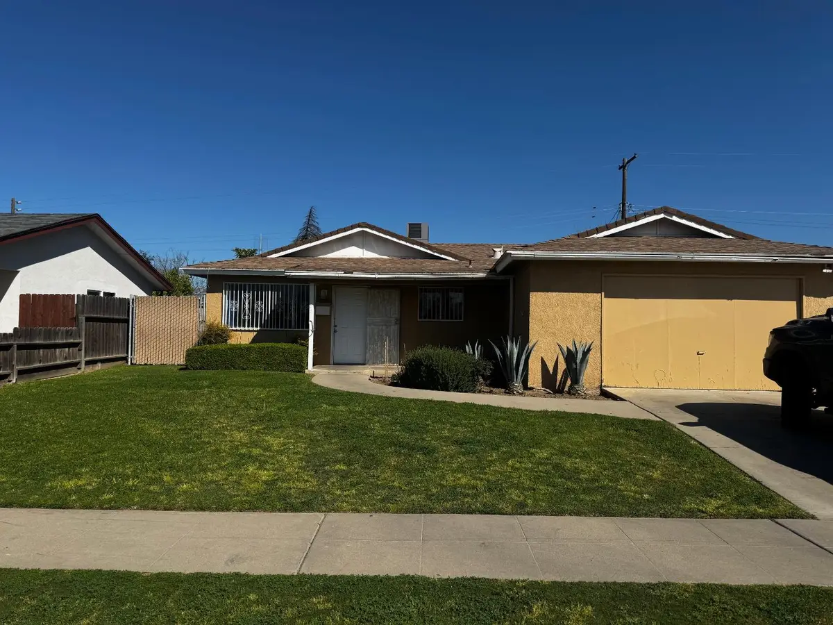3058 W Bellaire Way, Fresno, CA 93722 - #1