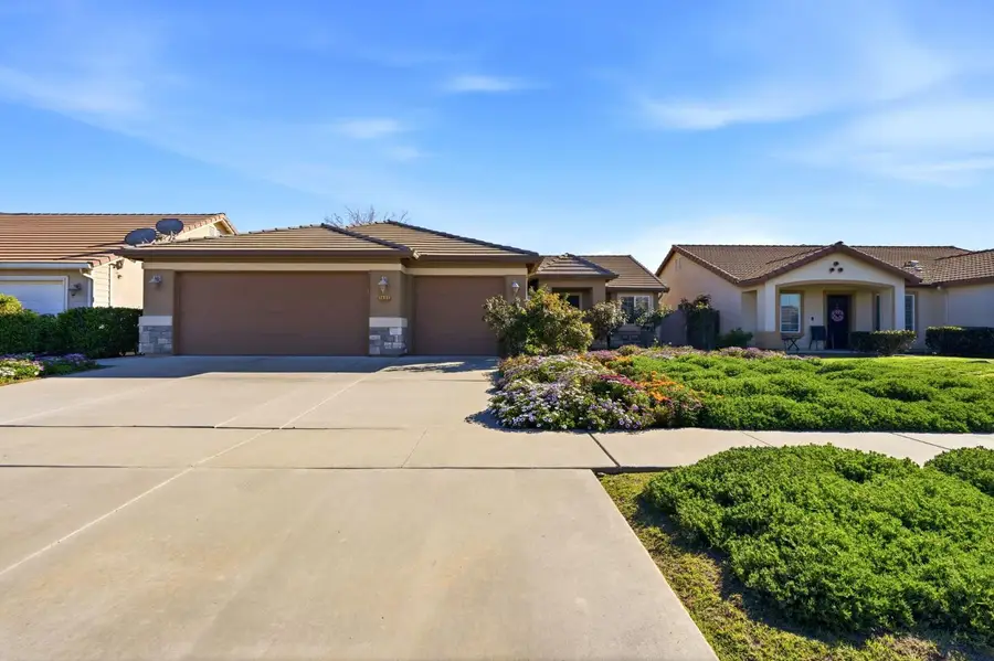 1403 Castoro Way, Hanford, CA 93230 - #2