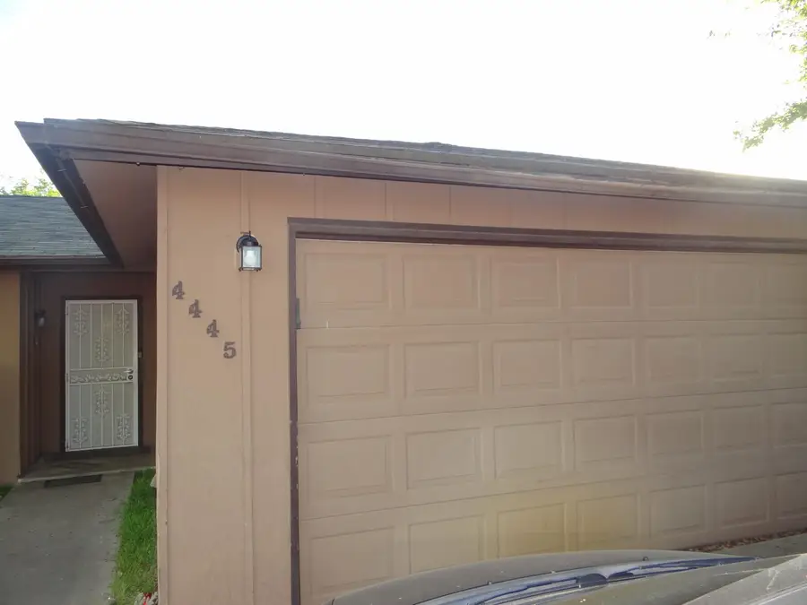 4445 N Emerson Avenue, Fresno, CA 93705 - #2