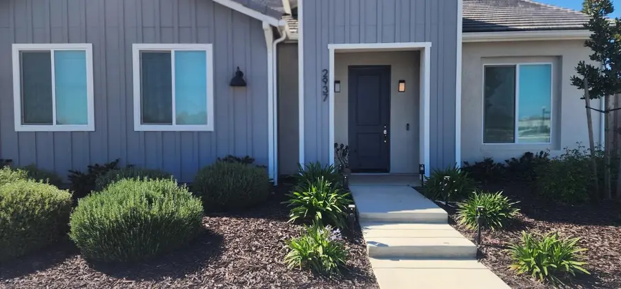 2937 22nd Avenue, Kingsburg, CA 93631 - #2