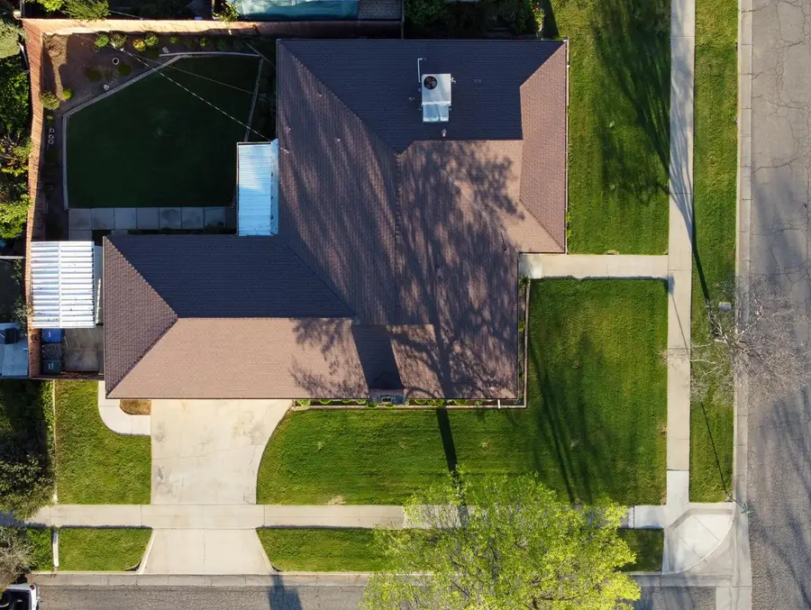 3263 E Rialto Avenue, Fresno, CA 93726 - #2