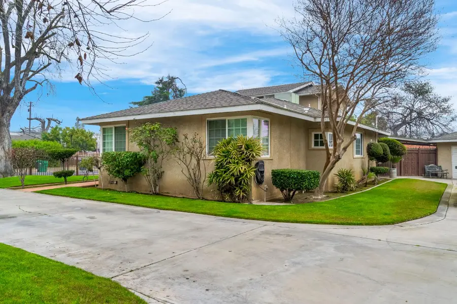 907 S Rogers Lane, Fresno, CA 93727 - #3