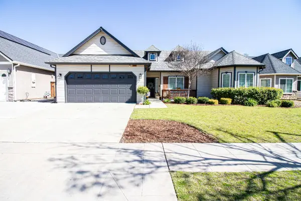 3156 N Arroyo Avenue, Fresno, CA 93727