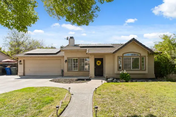 809 Wildwood Drive, Lemoore, CA 93245