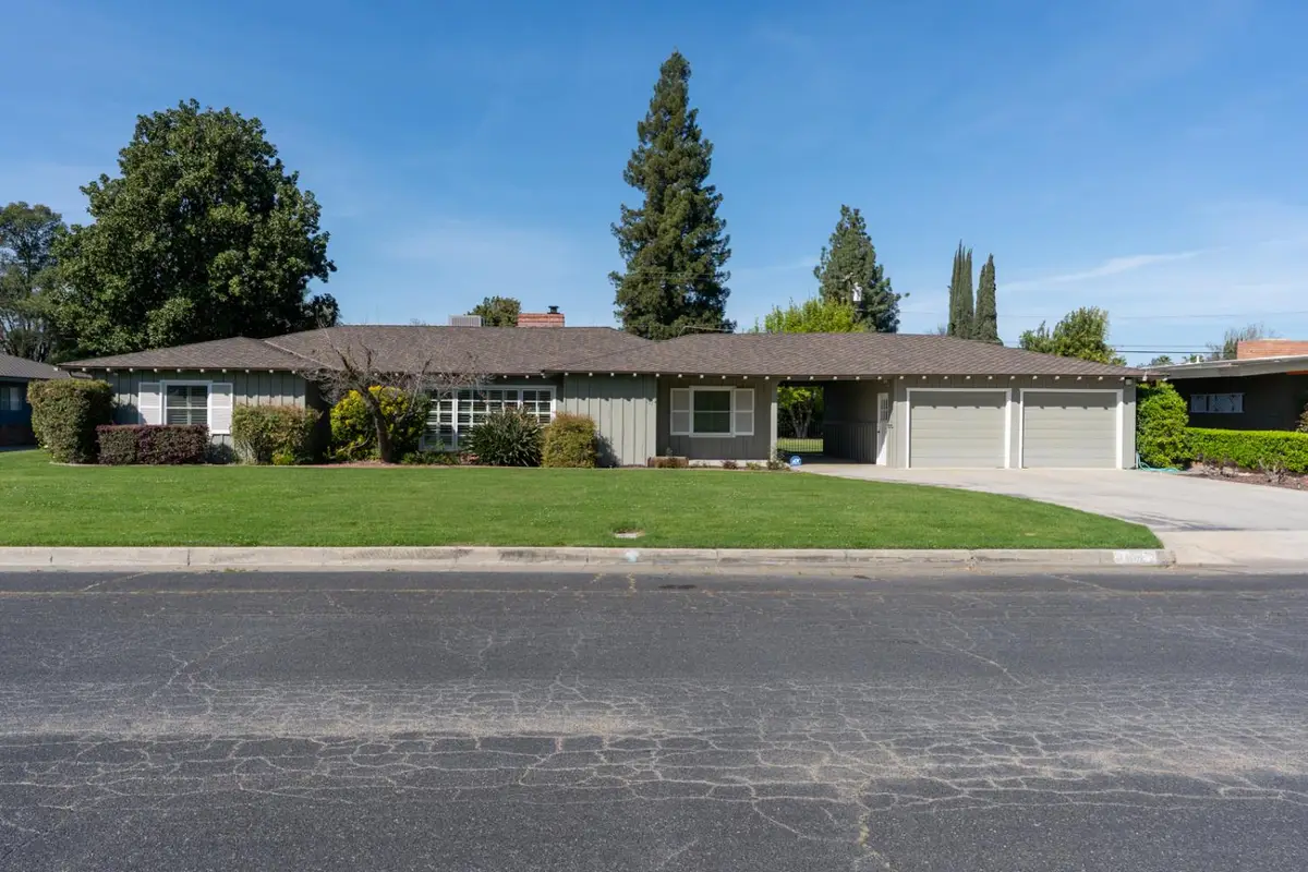 157 N Park Drive, Madera, CA 93637 - #1