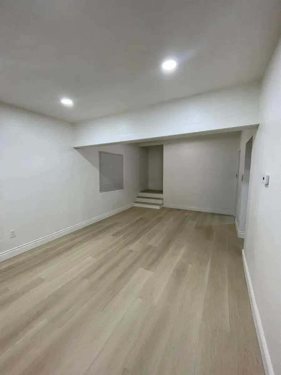 2524 E Grant Avenue, Fresno, CA 93701 - #3