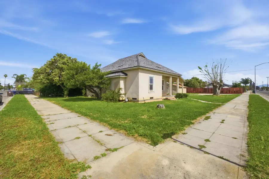 1920 9th Street, Sanger, CA 93657 - #2