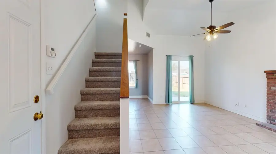 4622 W Griffith Way, Fresno, CA 93722 - #3