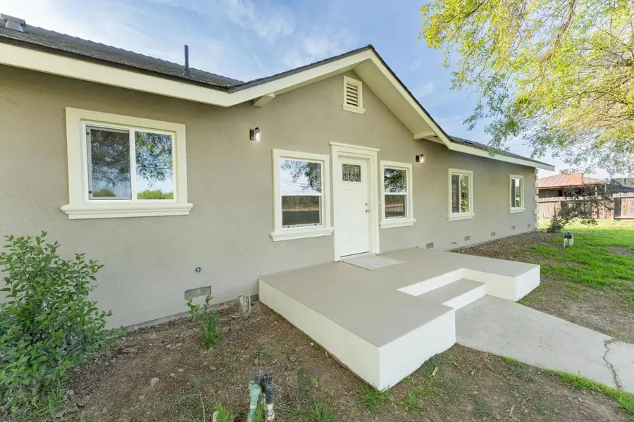 7380 14th Avenue, Hanford, CA 93230 - #3