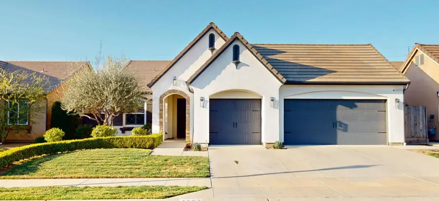 4153 Serena Avenue, Clovis, CA 93619 - #2