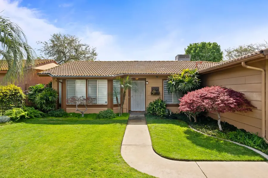 5201 W Griffith Way, Fresno, CA 93722 - #2