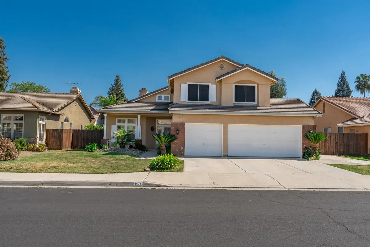 865 Mckelvy Avenue, Clovis, CA 93611 - #1