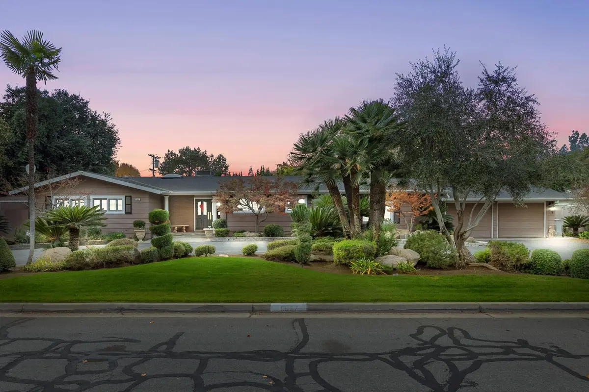 5627 N Kavanagh Avenue, Fresno, CA 93711 - #1