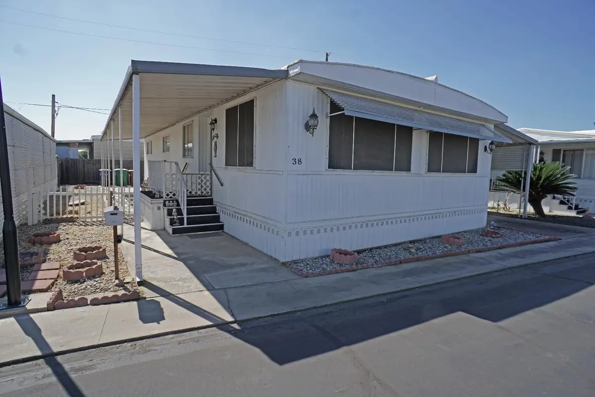 1551 6th Avenue Drive #38, Kingsburg, CA 93631 - #1