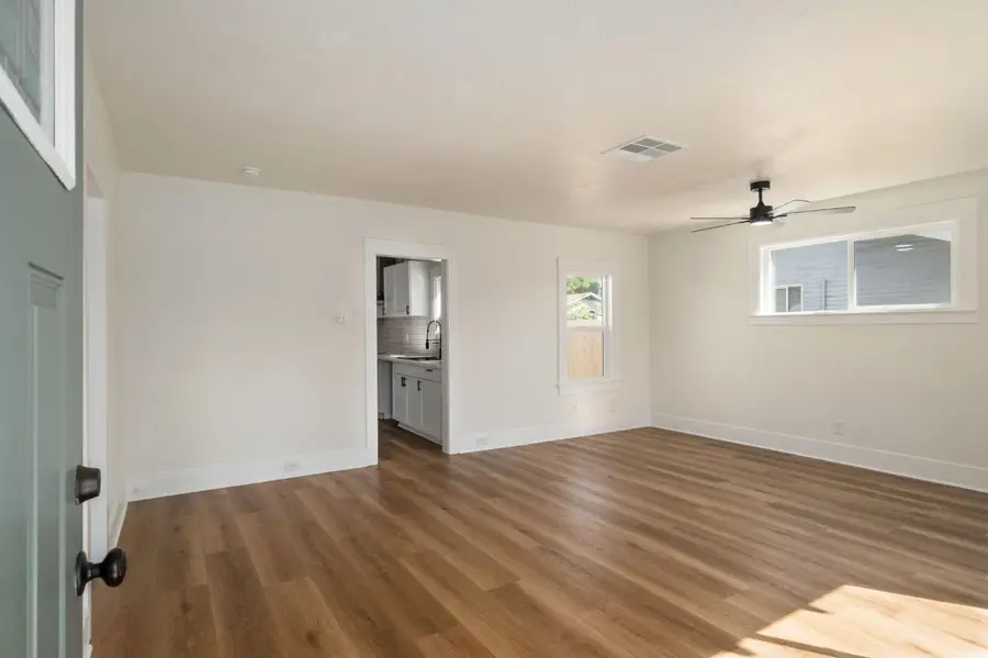 4237 E Washington Avenue, Fresno, CA 93702 - #3